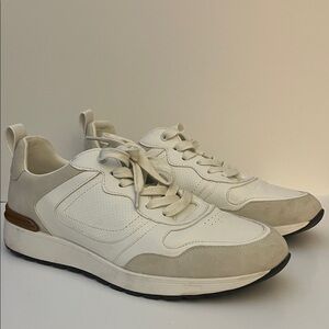Men's Classic White and Tan Sneakers